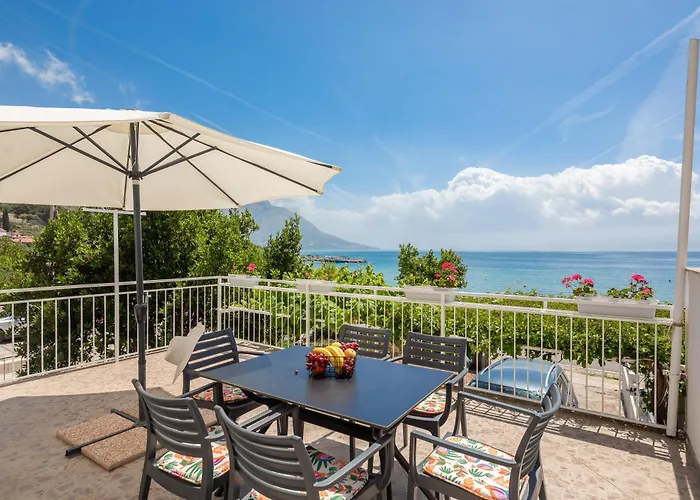 Sandy Oasis Apartment *